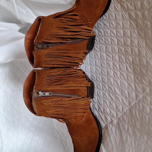 Dan Post sude booties Size 10 - Picture 3 of 5